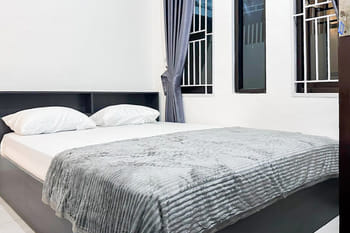 RedDoorz near Bandara Depati Amir