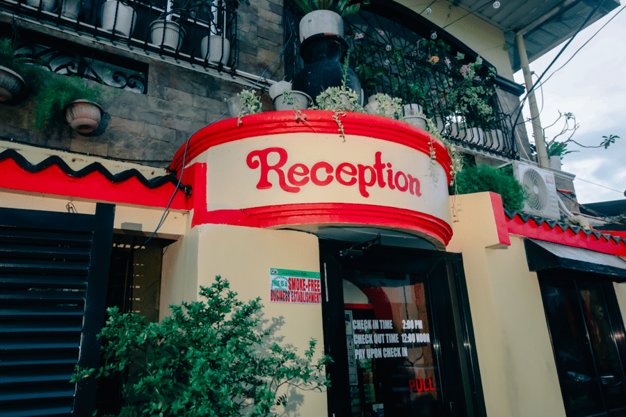 RedDoorz near Mariners Legazpi