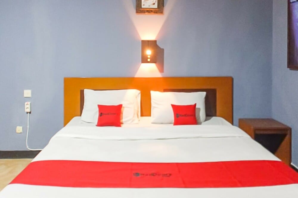 RedDoorz Suite