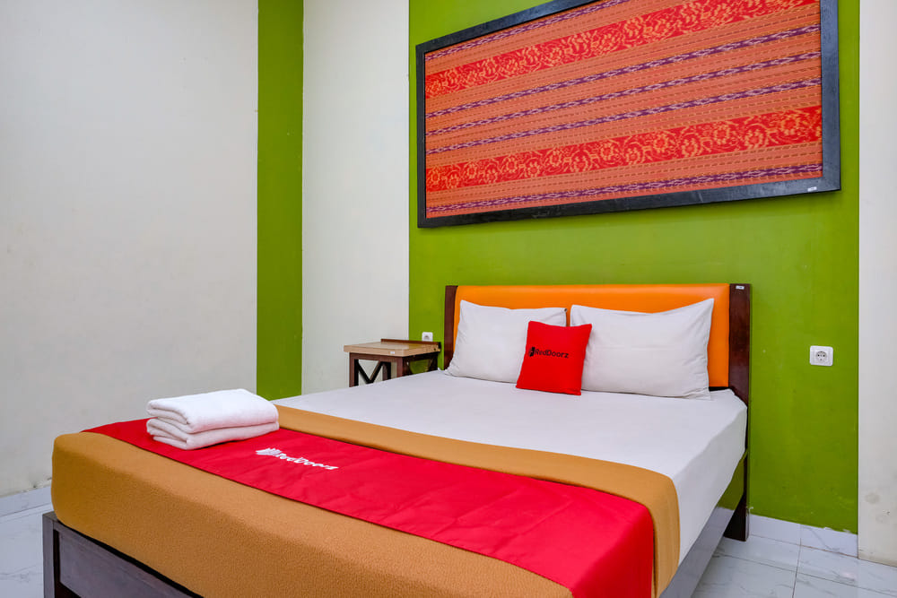 RedDoorz Room