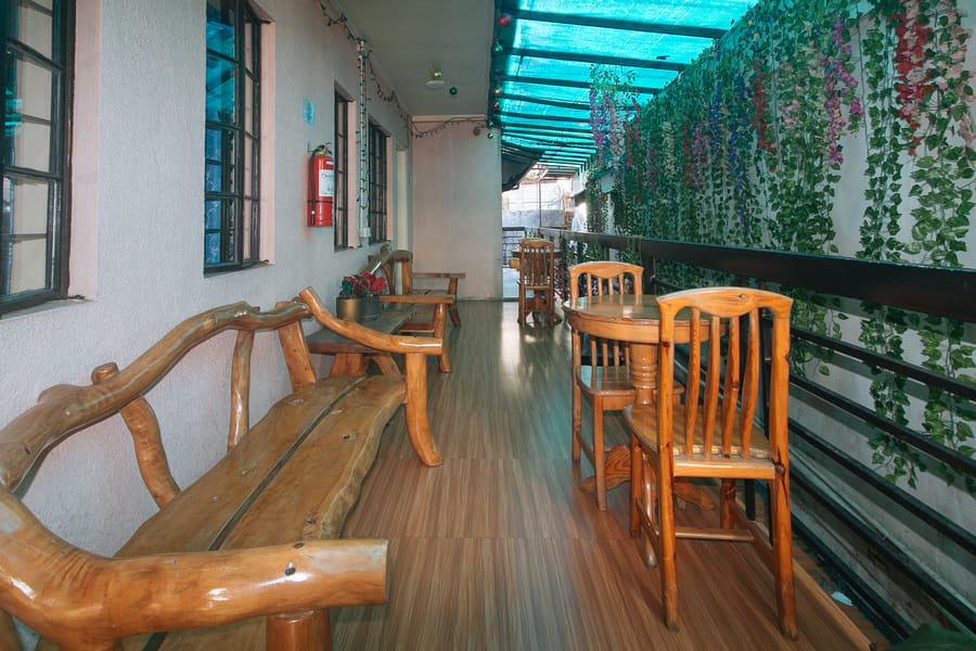 RedDoorz Hostel @ Faes Transient House