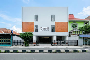 Vibes Djanti Residence Yogyakarta by Sans Hotel