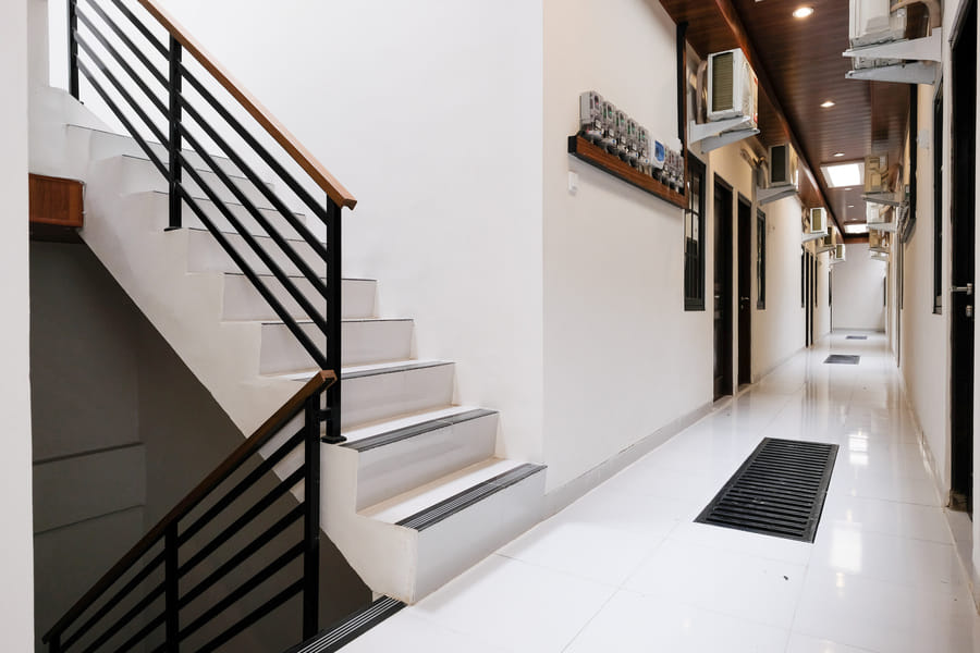 Urbanview Hotel Simple near Pakuwon Mall Jogja