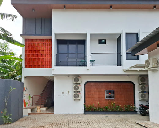 Urbanview Terra Hotel Syariah Near Stasiun Sragen by RedDoorz