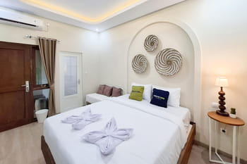 Urbanview Terra Hotel Syariah Near Stasiun Sragen by RedDoorz