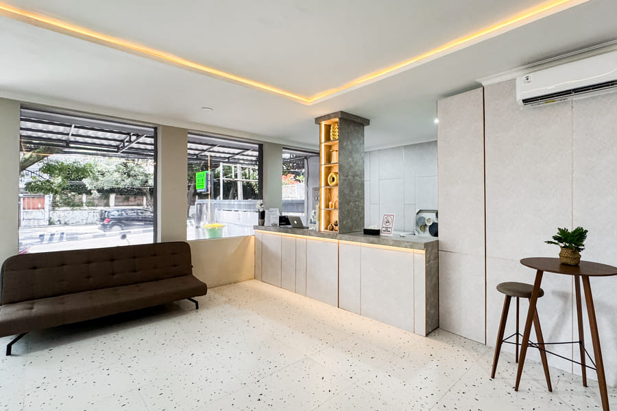 Urbanview Daily Guest House Pasteur Bandung