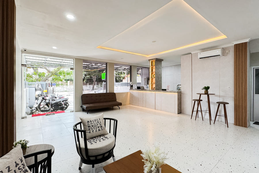 Urbanview Daily Guest House Pasteur Bandung