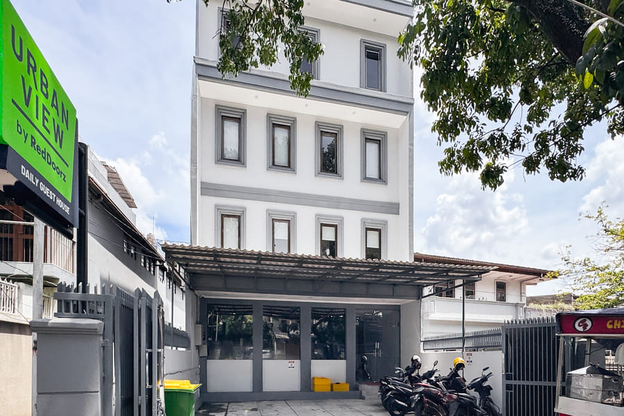 Urbanview Daily Guest House Pasteur Bandung