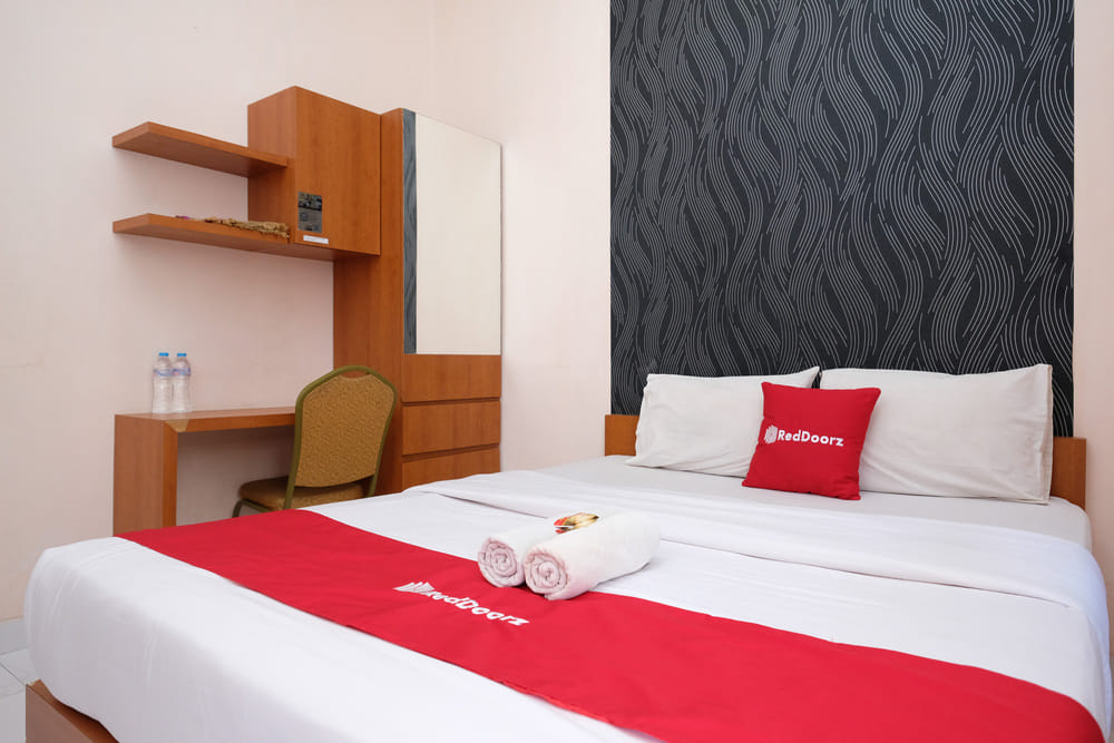 RedDoorz Room
