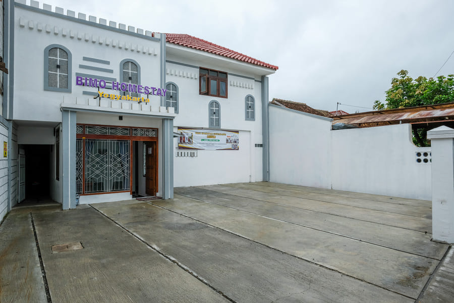 Urbanview Bimo Homestay near Sindu Kusuma Edupark Yogyakarta