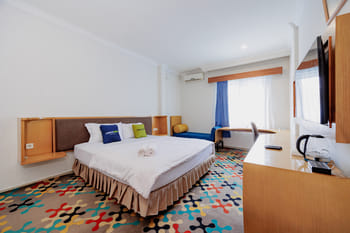 Urbanview Hotel Is Calton Sukabumi