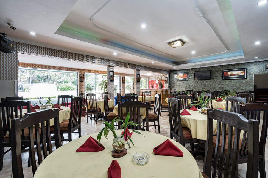 Naratas Hotel Cisarua Puncak Mitra RedDoorz