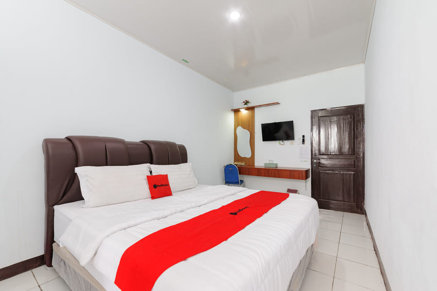 RedDoorz Syariah Plus @ Raisaespace Cianjur