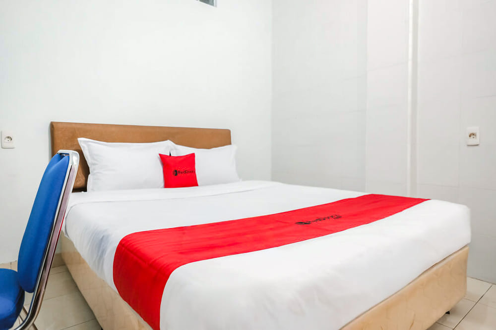 RedDoorz Room