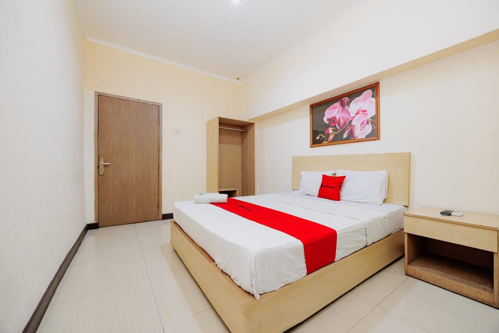 RedDoorz Room
