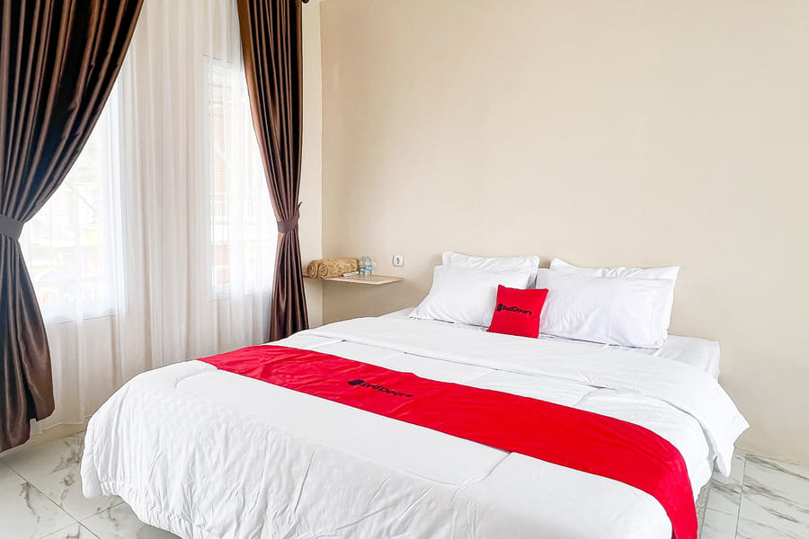 RedDoorz Syariah @ Jalan Dieng 7