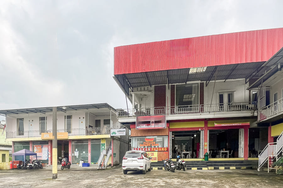 RedDoorz Syariah @ Jalan Dieng 7