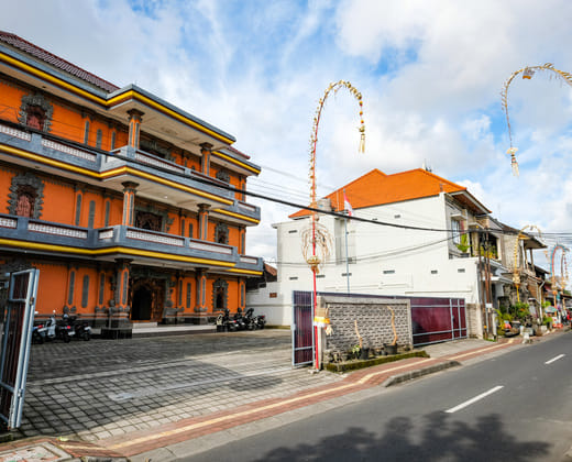 Urbanview Noja Guest House near Living World Denpasar