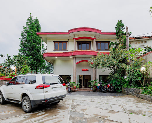 RedDoorz @ Hotel Andalus Puncak