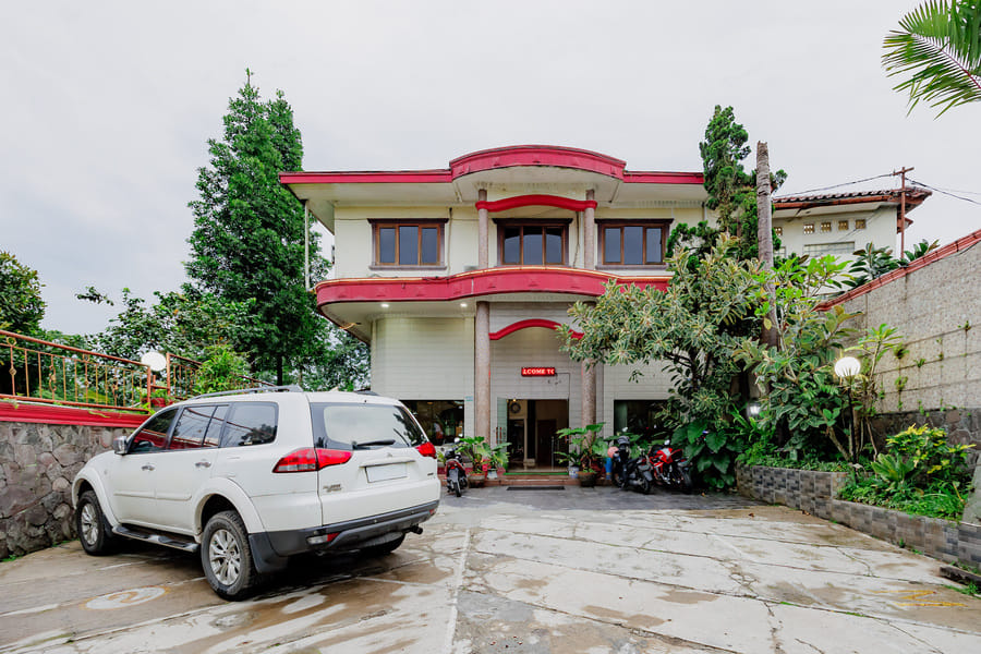RedDoorz @ Hotel Andalus Puncak