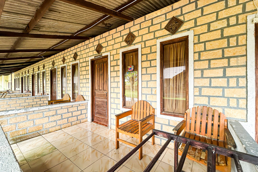 RedDoorz @ Pondok Alief near Pantai Ujung Genteng 3