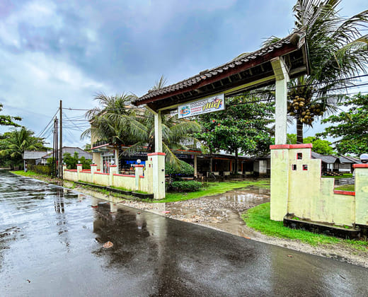 RedDoorz @ Pondok Alief near Pantai Ujung Genteng 3