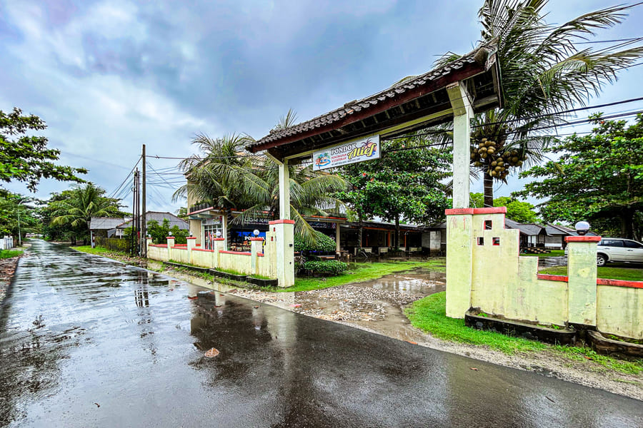 RedDoorz @ Pondok Alief near Pantai Ujung Genteng 3