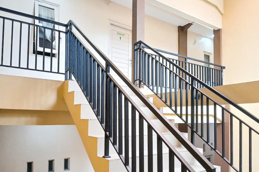 Shabrina Homestay Syariah Terminal Tirtonadi Solo RedPartner