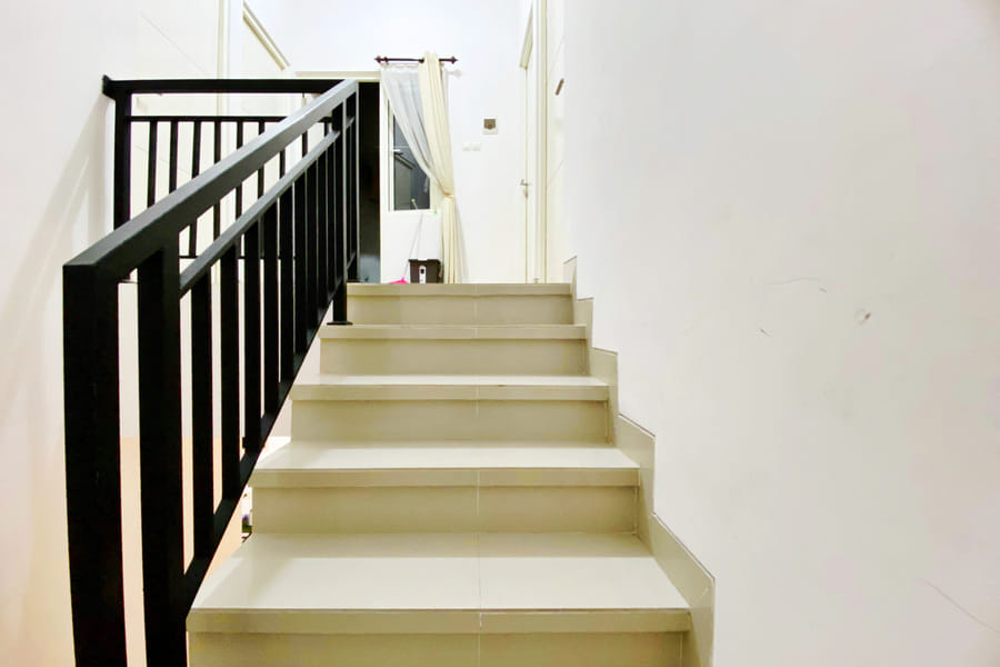 Tulip Syariah RedPartner near T2 Juanda Airport