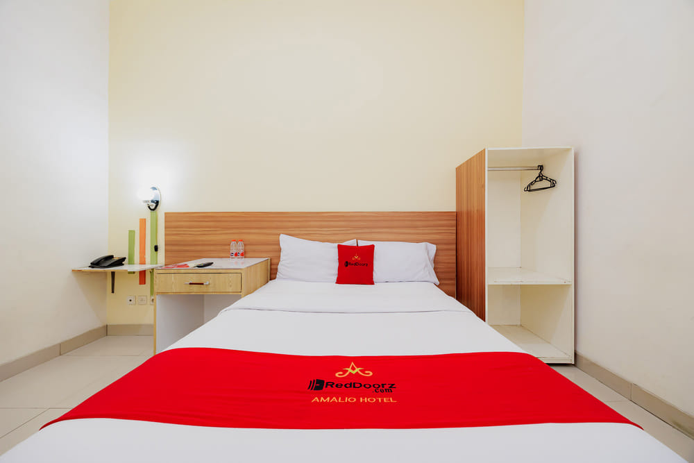RedDoorz Room