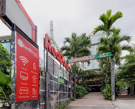 RedDoorz Plus @ Surapati 2