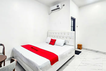 RedDoorz Syariah near Sukabumi City Station 2