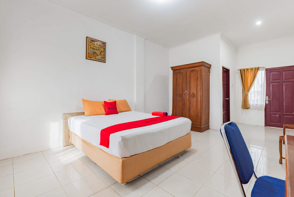 RedDoorz Room