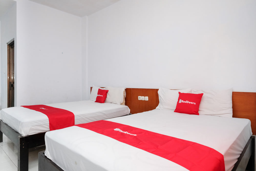RedDoorz Family Room