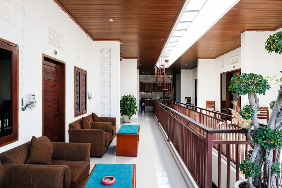 Urbanview Hotel Arta Guna Casa