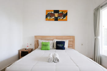 Urbanview Hotel Lilis Ikvala Radha