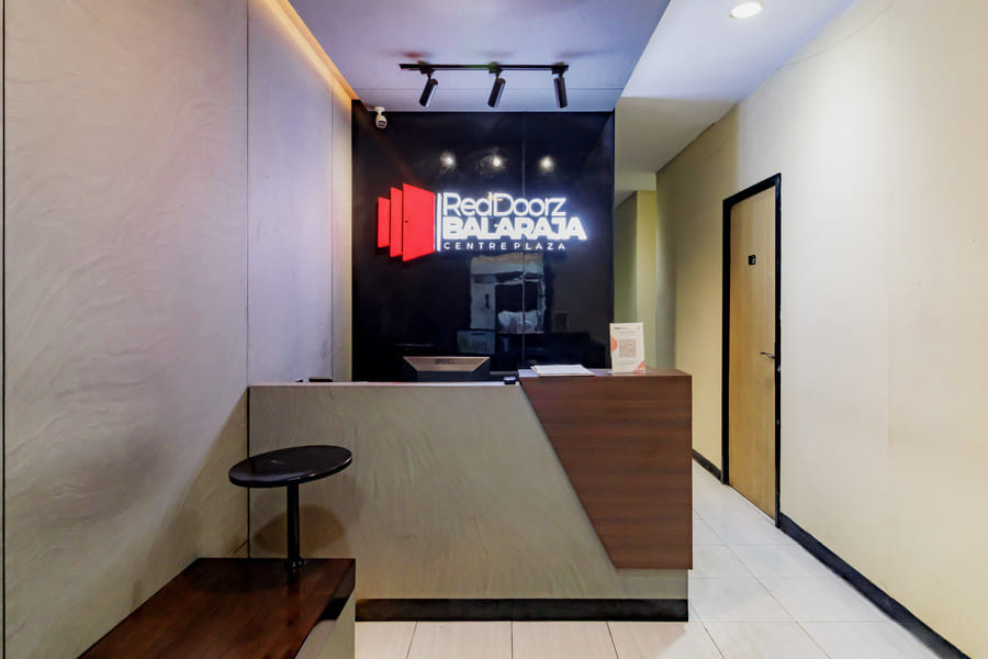 RedDoorz @ Balaraja Centre Plaza