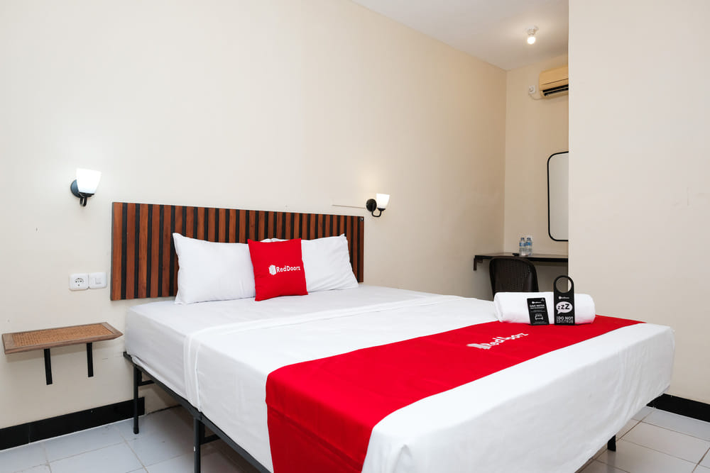RedDoorz Premium