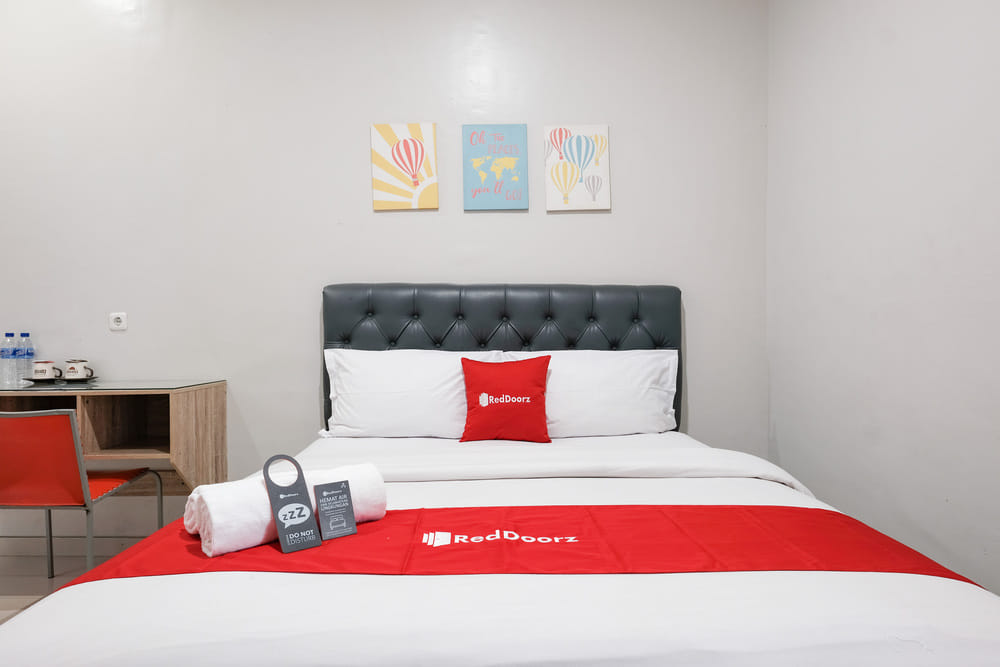 RedDoorz Room