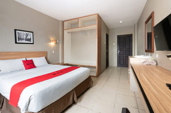 RedDoorz Plus @ Hotel Ulin Samarinda