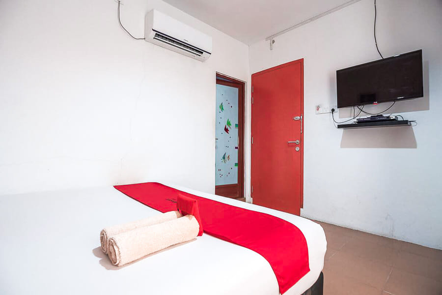 RedDoorz @ Batam Center 2