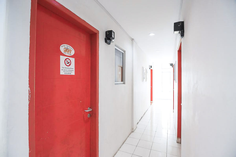 RedDoorz @ Batam Center 2