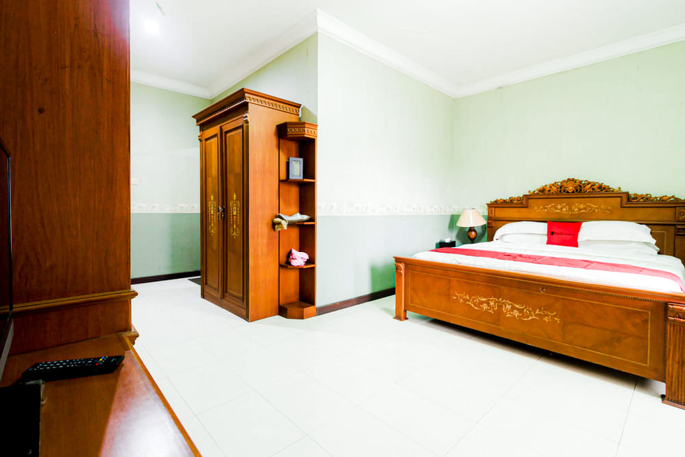 RedDoorz Suite