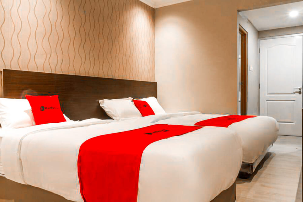 RedDoorz Family Room