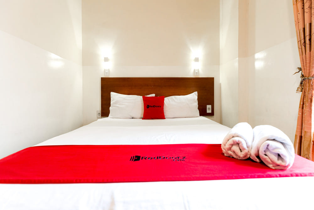 RedDoorz Room