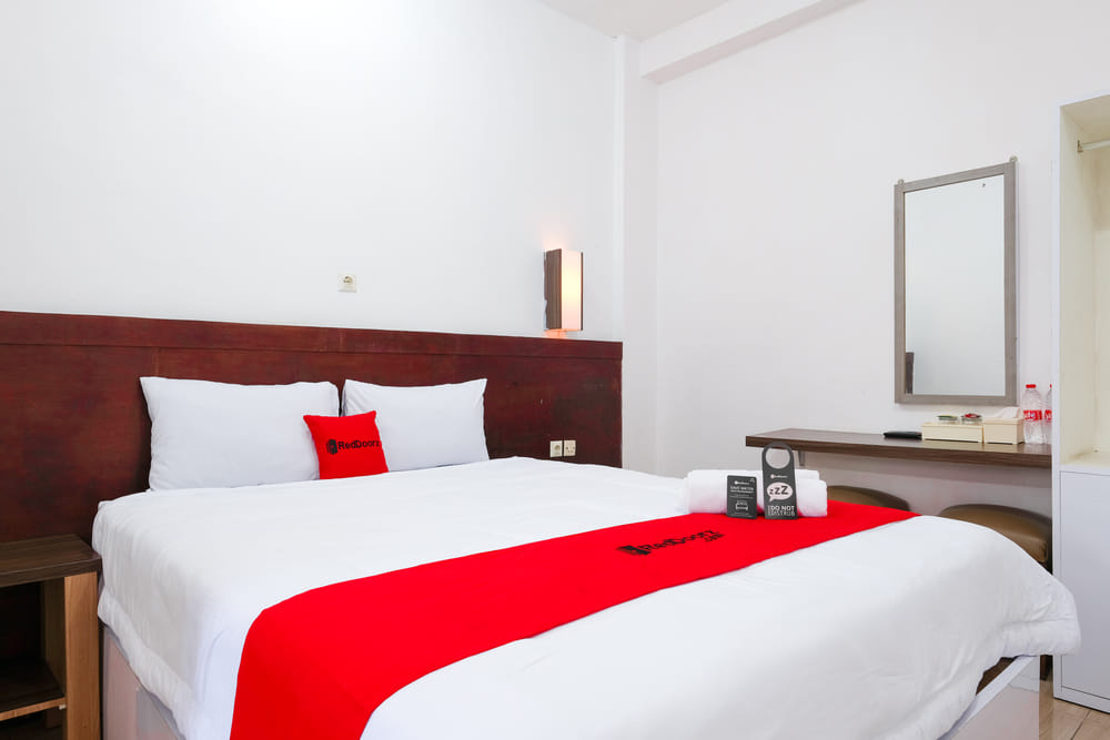 RedDoorz Room