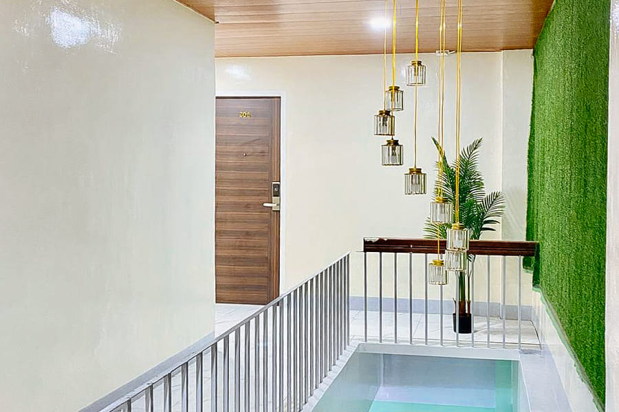 RedDoorz @ Urban Hotel