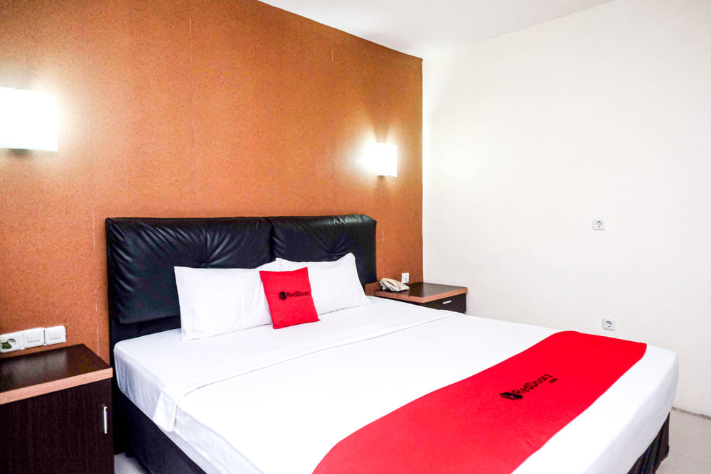 RedDoorz Room