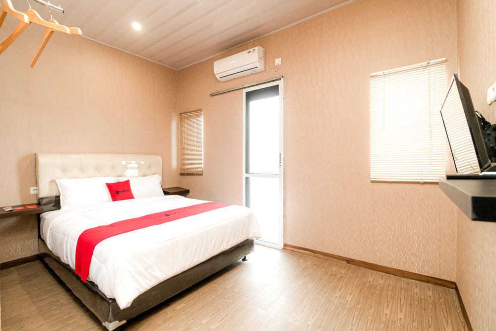 RedDoorz Premium