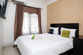Urbanview Hotel Sultan Palace Malang